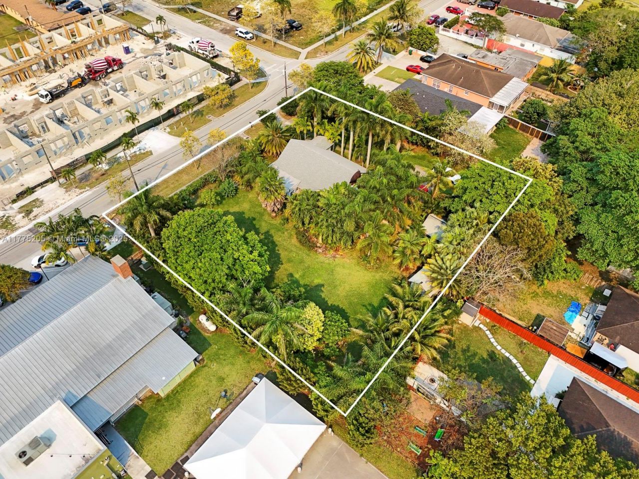 411 SW 1st St, Florida City, FL 33034 Photo