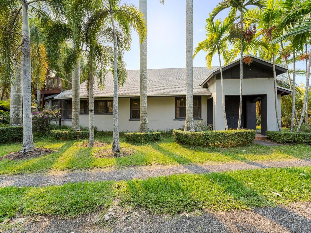 411 SW 1st St, Florida City, FL 33034 Photo