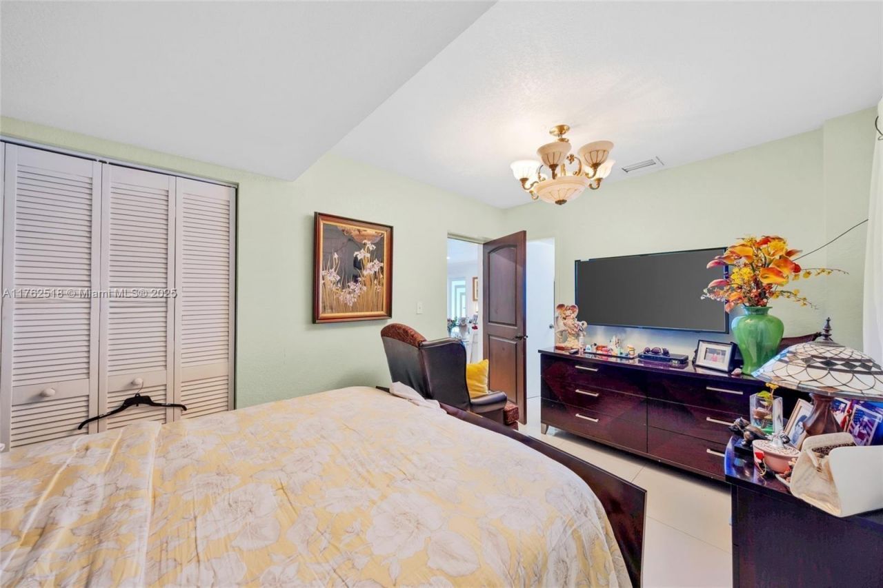 1135 SW 62nd Ave, West Miami, FL 33144 Photo