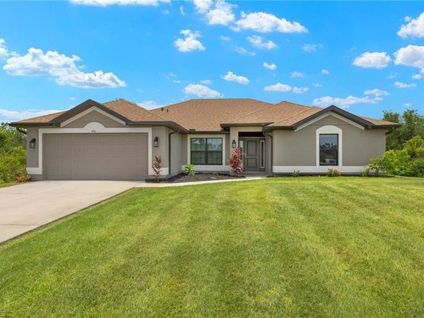 490 Windermere DR, LEHIGH ACRES, FL 33972