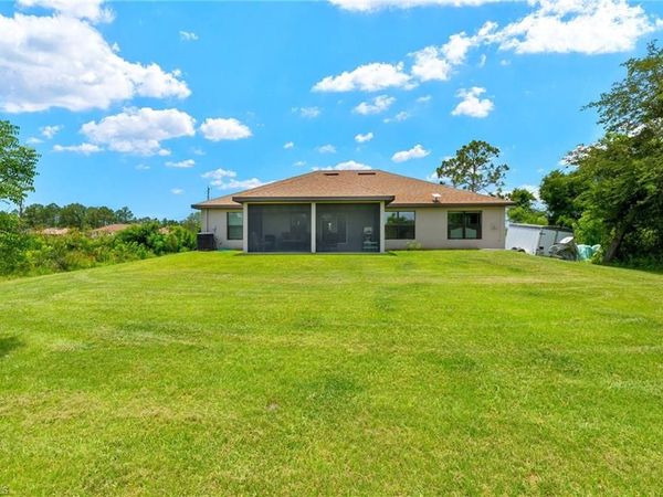 490 Windermere DR, LEHIGH ACRES, FL 33972