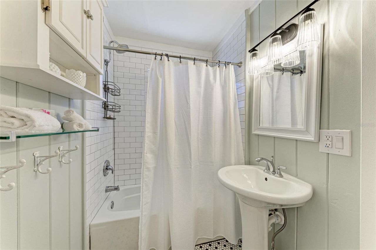 12204 45th Avenue Drive W, Cortez, FL 34215 Photo