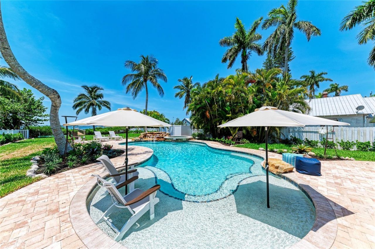 12204 45th Avenue Drive W, Cortez, FL 34215 Photo