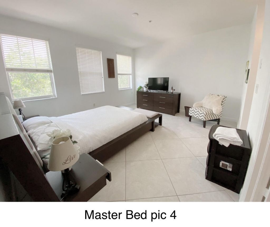 750 Millbrae Court, Unit 3, West Palm Beach, FL 33401 Photo