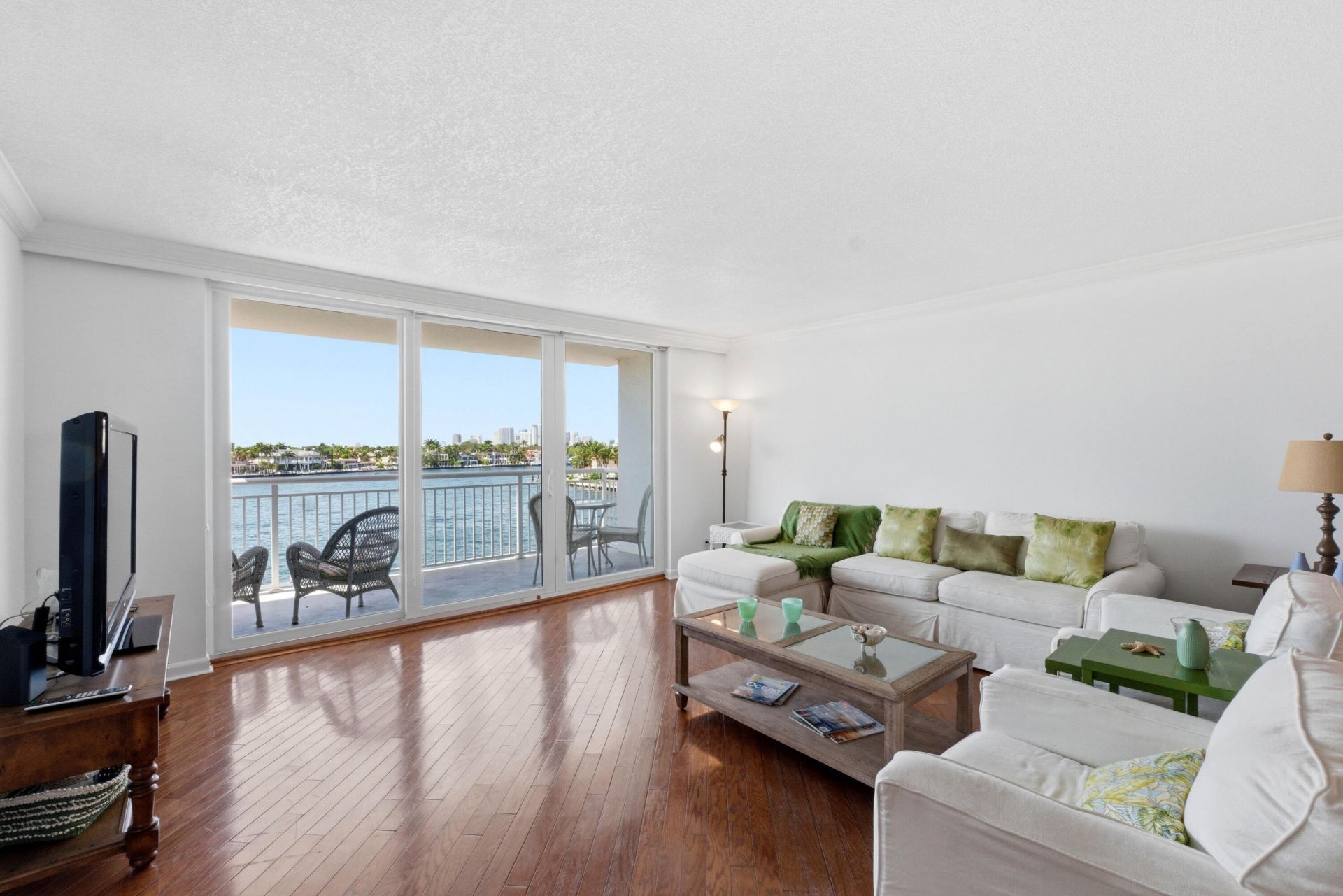 511 Bayshore Drive, Unit 410, Fort Lauderdale, FL 33304 Photo