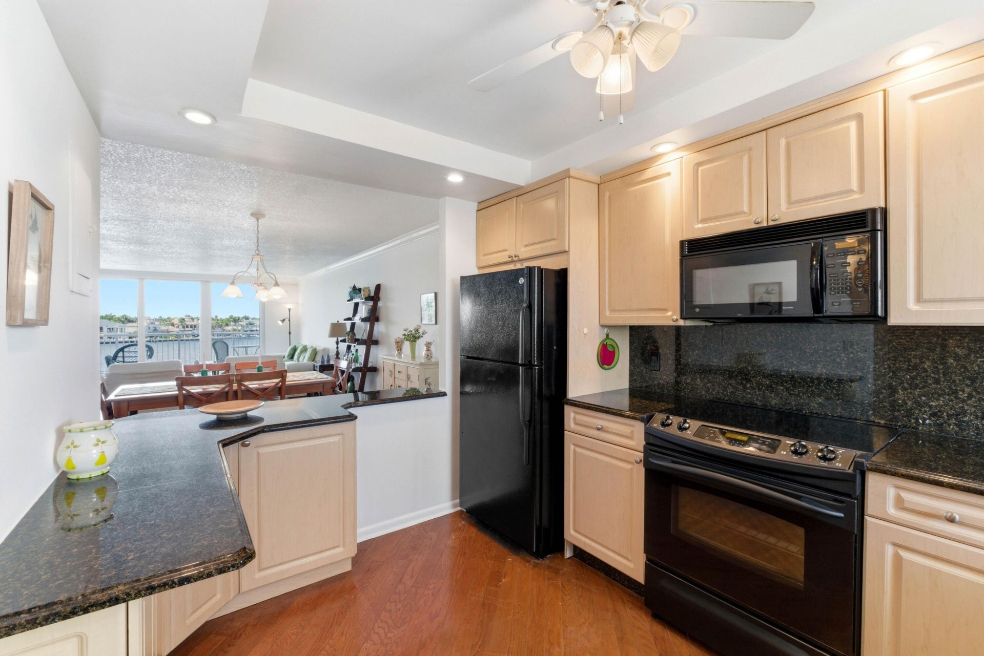 511 Bayshore Drive, Unit 410, Fort Lauderdale, FL 33304 Photo