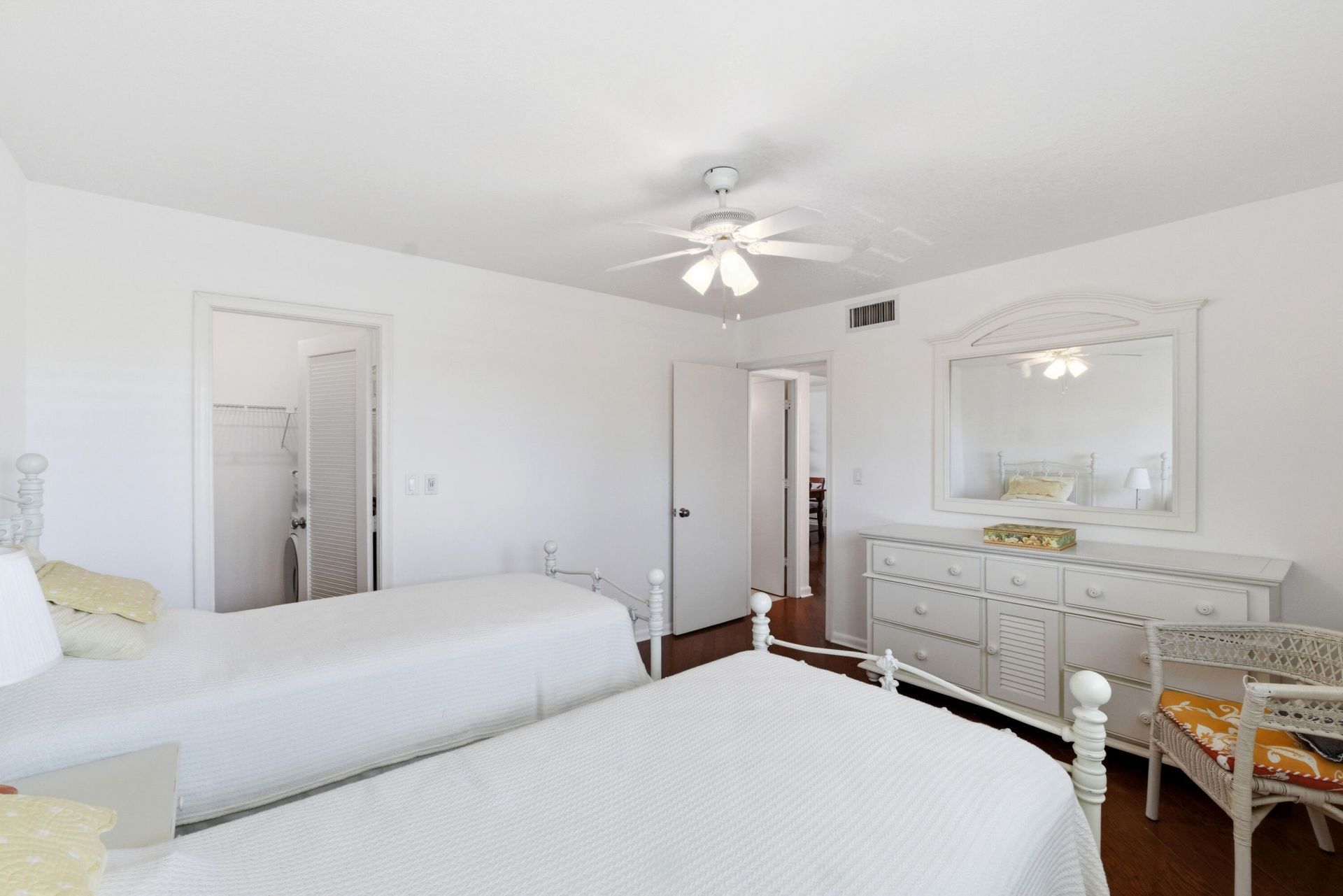 511 Bayshore Drive, Unit 410, Fort Lauderdale, FL 33304 Photo