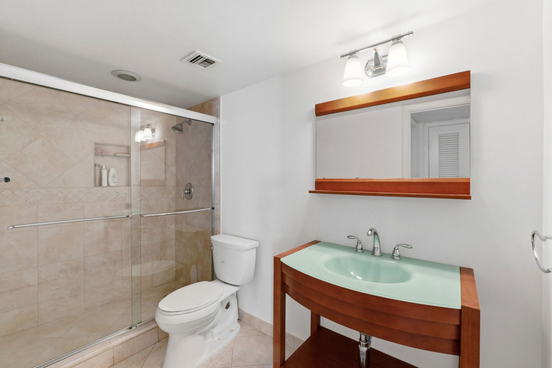 511 Bayshore Drive, Unit 410, Fort Lauderdale, FL 33304 Photo