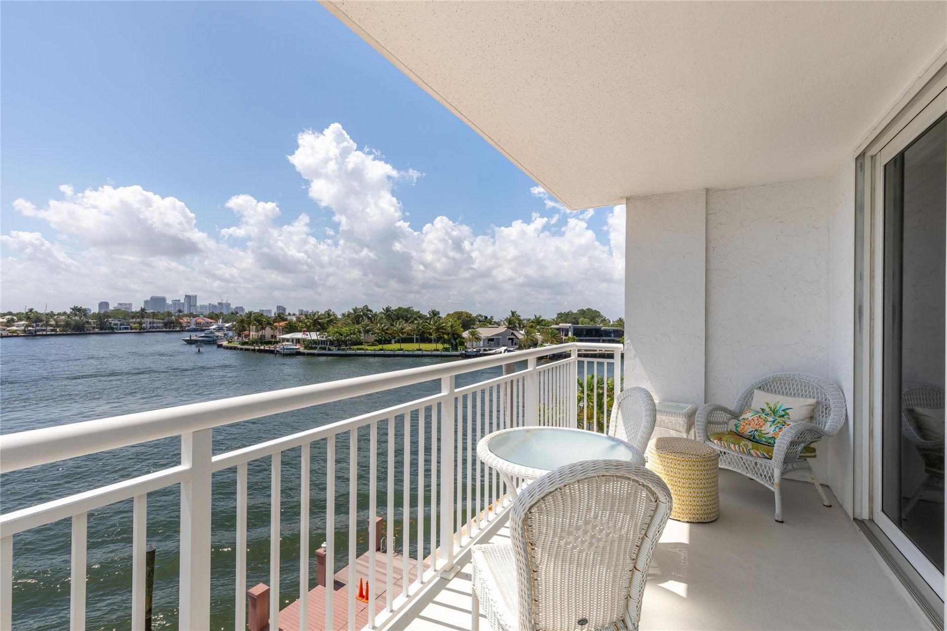 511 Bayshore Drive, Unit 410, Fort Lauderdale, FL 33304 Photo