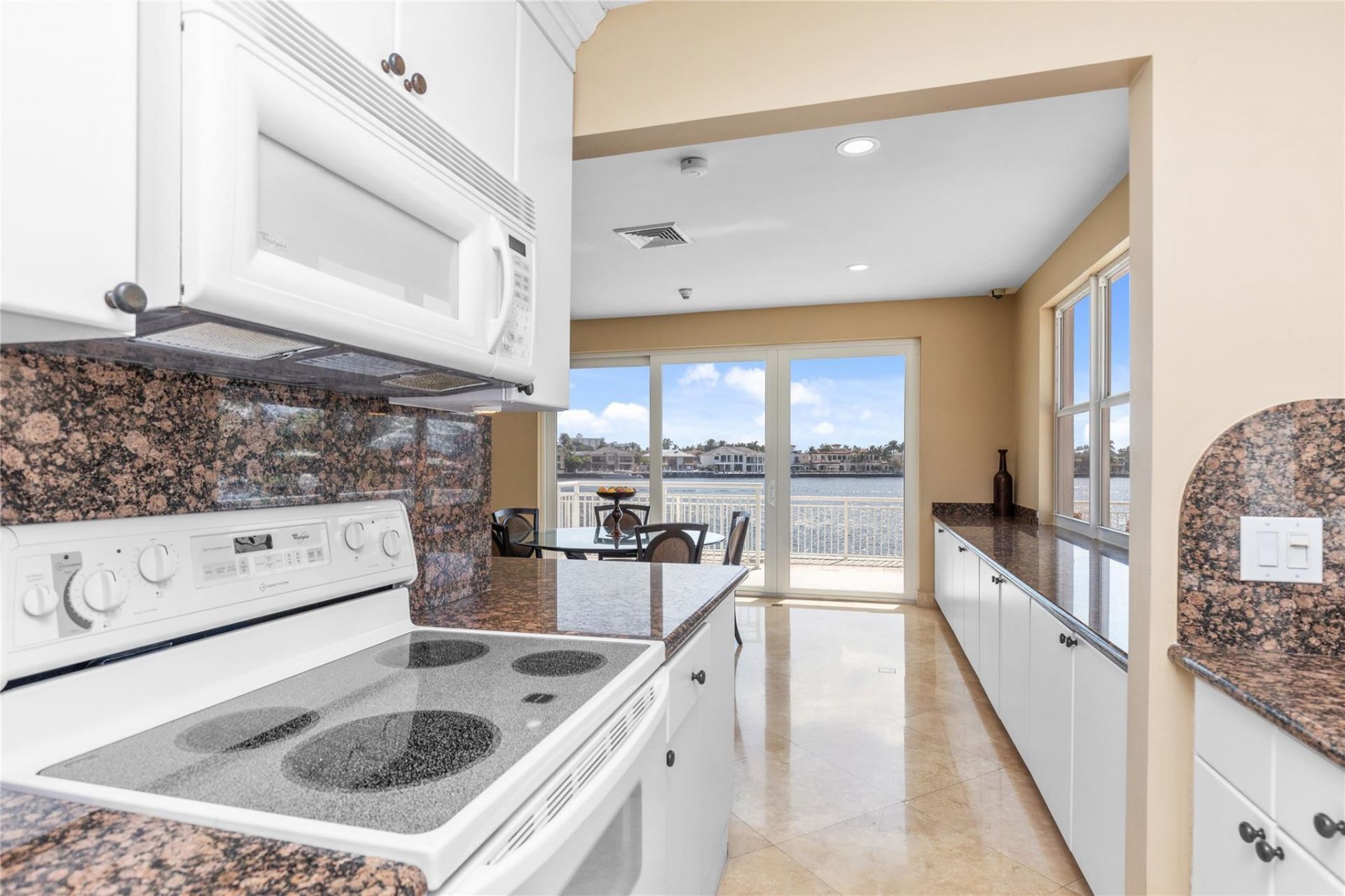 511 Bayshore Drive, Unit 410, Fort Lauderdale, FL 33304 Photo