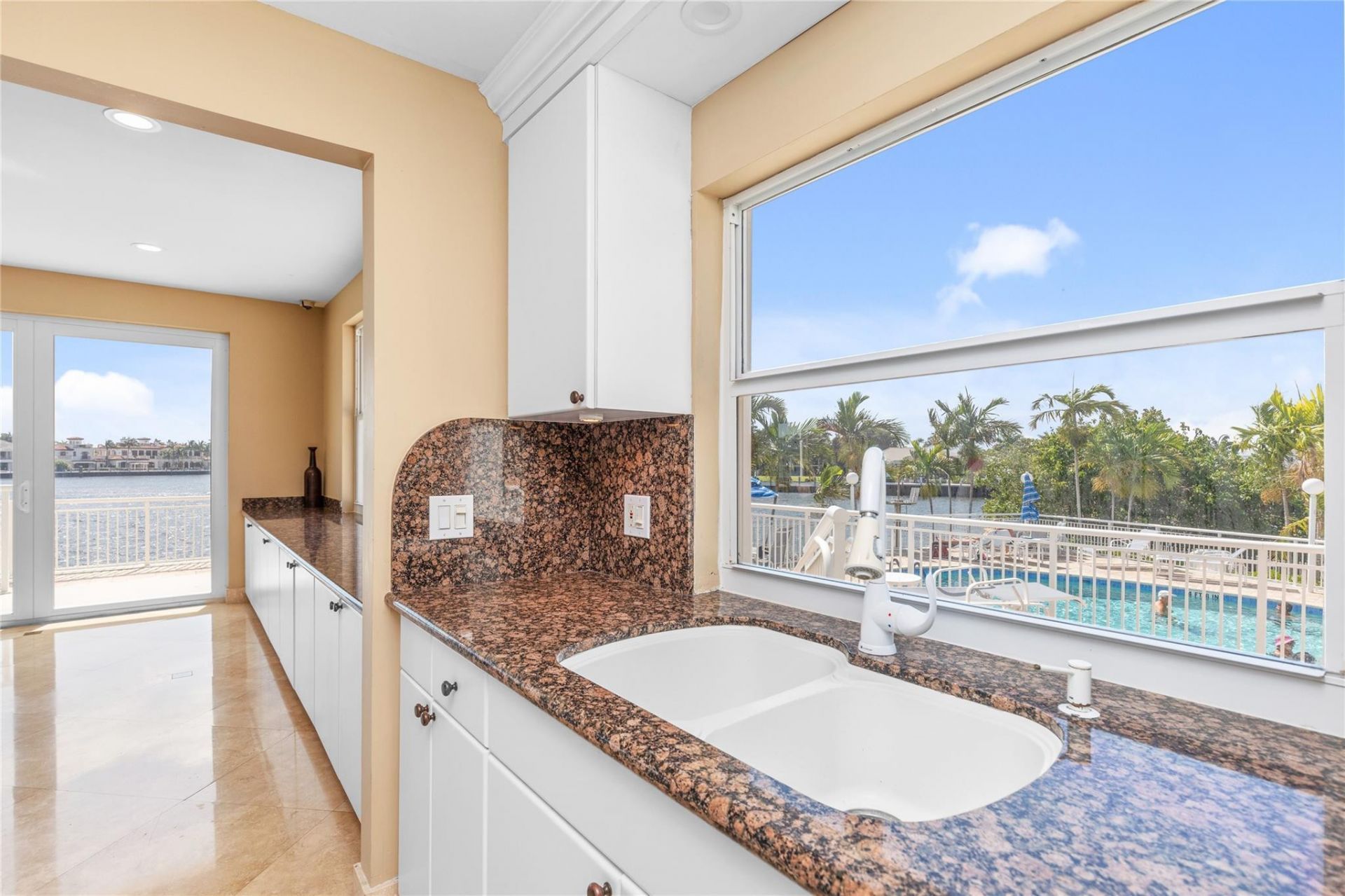 511 Bayshore Drive, Unit 410, Fort Lauderdale, FL 33304 Photo