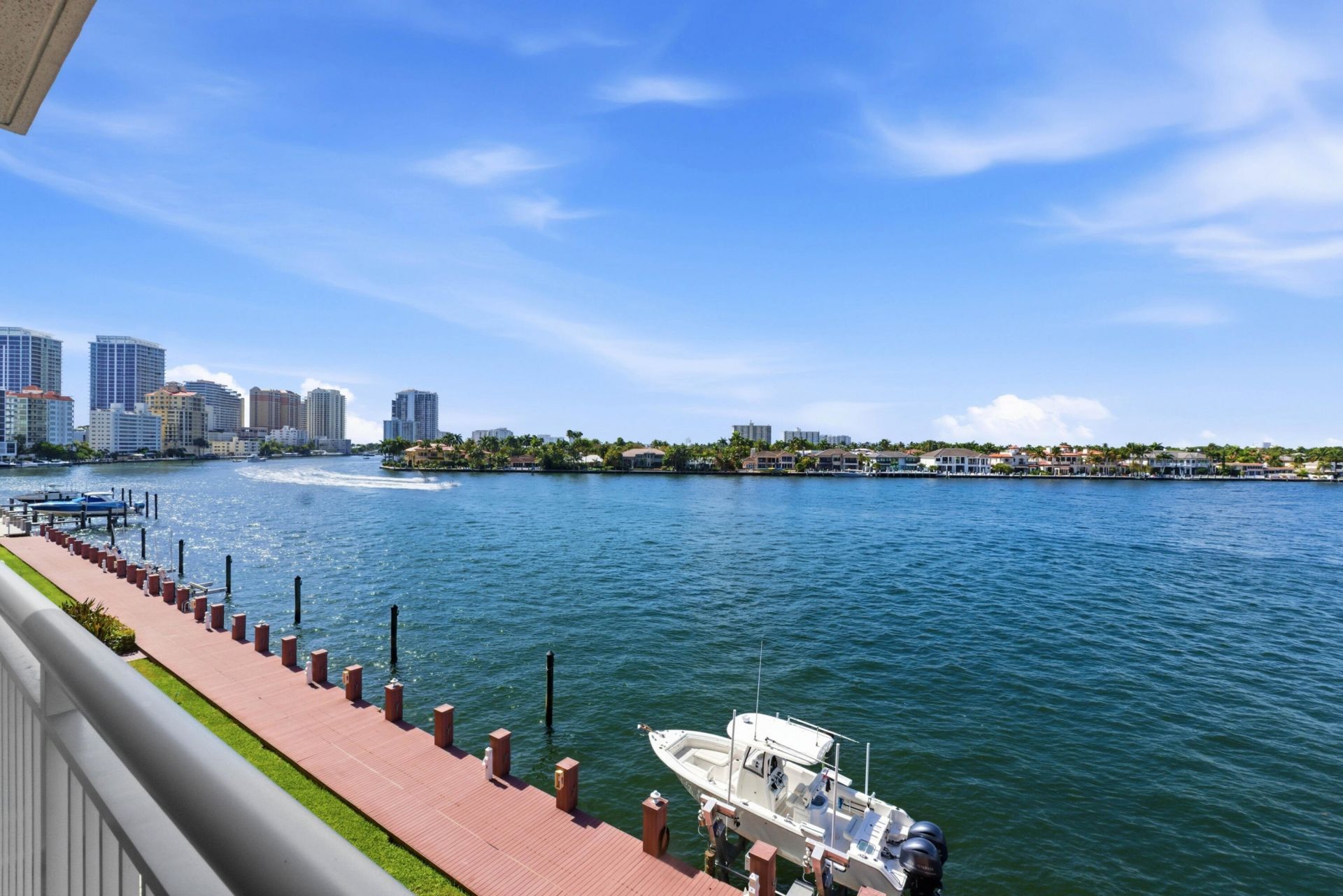 511 Bayshore Drive, Unit 410, Fort Lauderdale, FL 33304 Photo