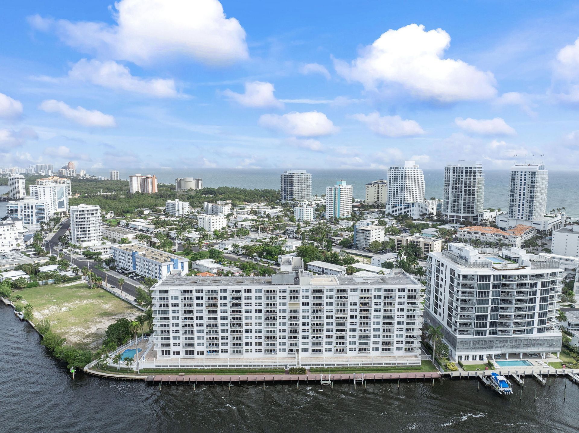 511 Bayshore Drive, Unit 410, Fort Lauderdale, FL 33304 Photo