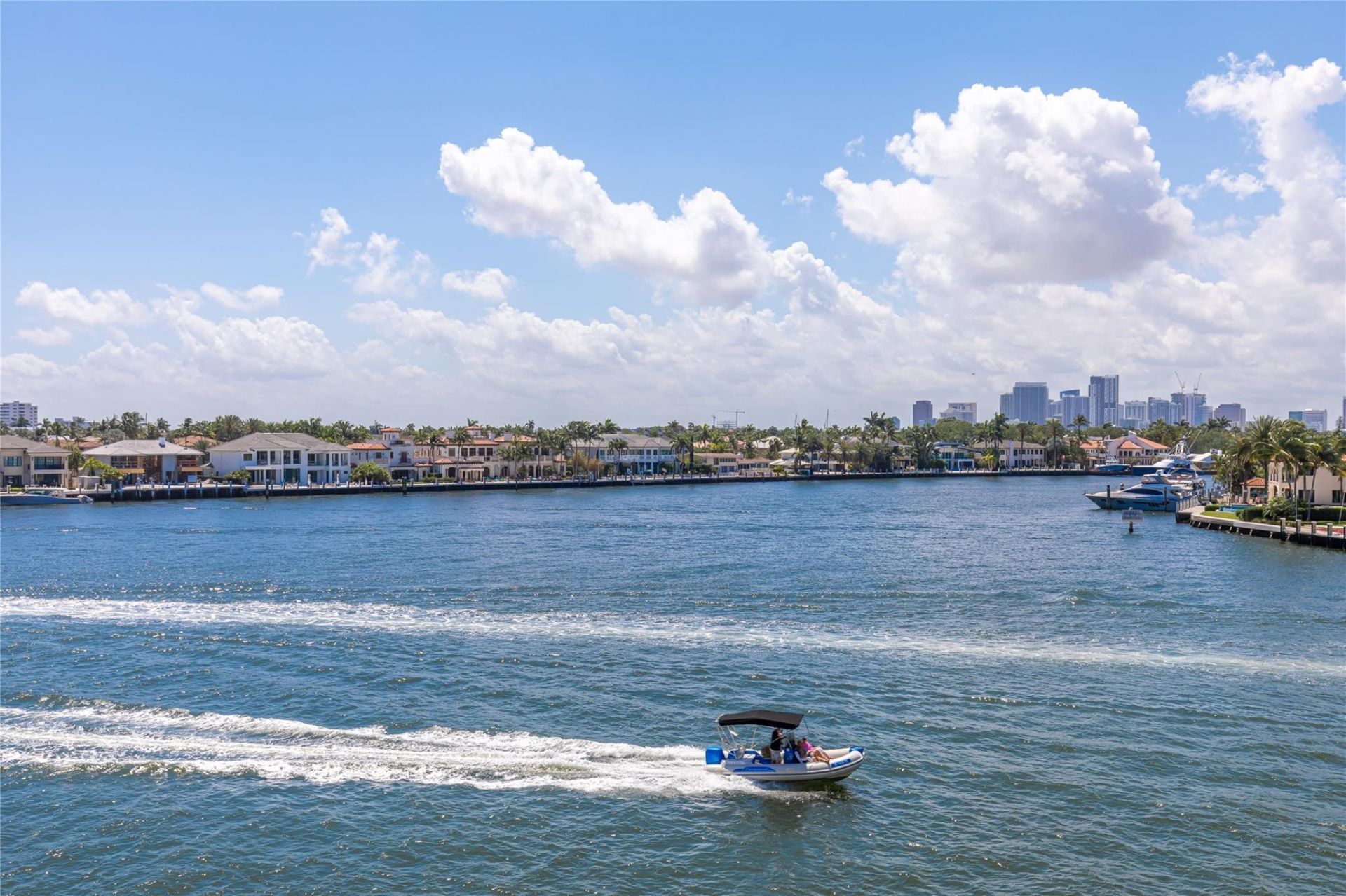 511 Bayshore Drive, Unit 410, Fort Lauderdale, FL 33304 Photo