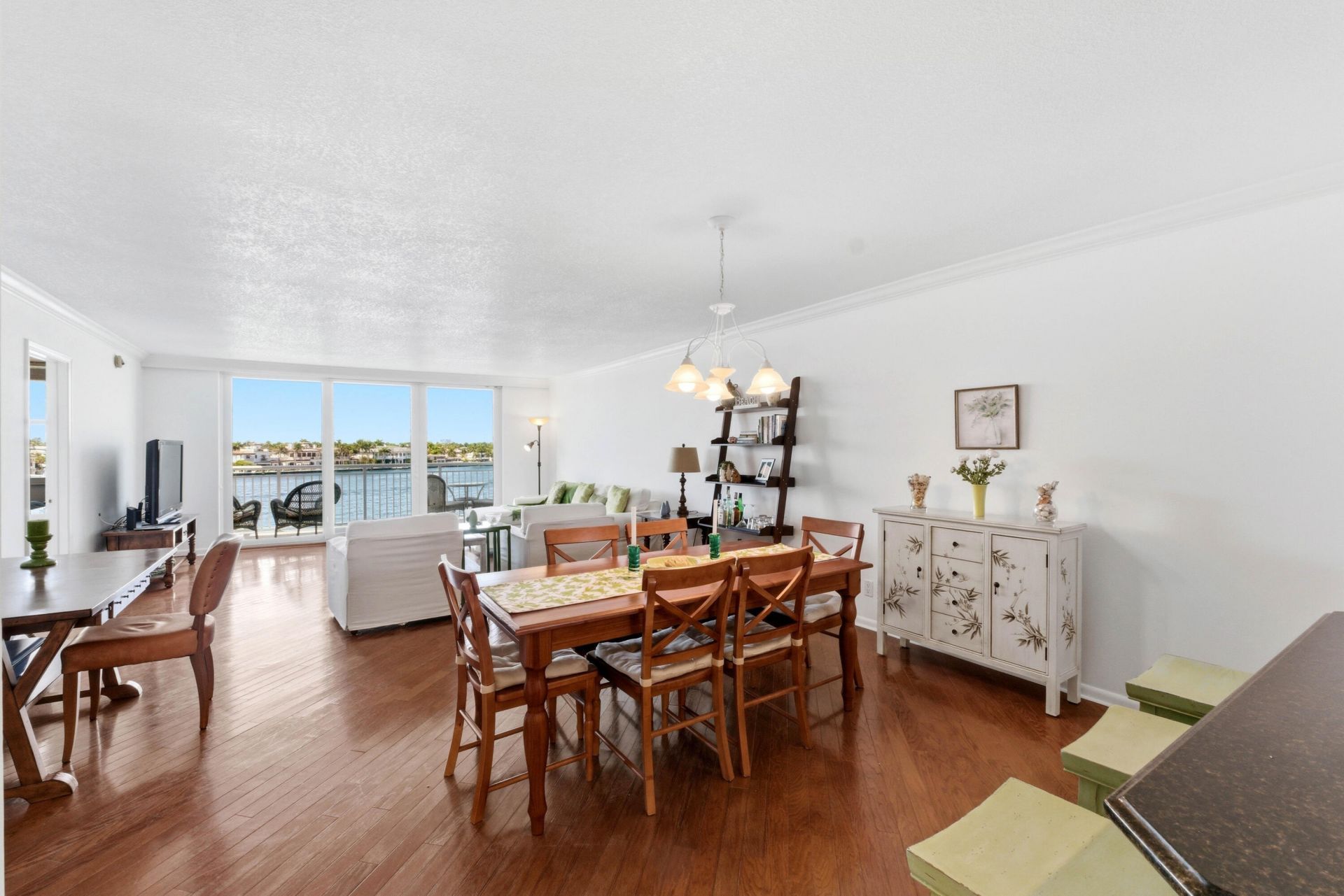 511 Bayshore Drive, Unit 410, Fort Lauderdale, FL 33304 Photo