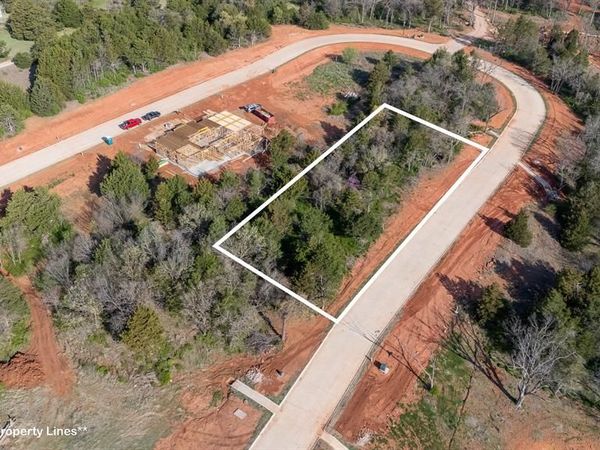 8351 W Wilshire Park Drive, Oklahoma City, OK 73131