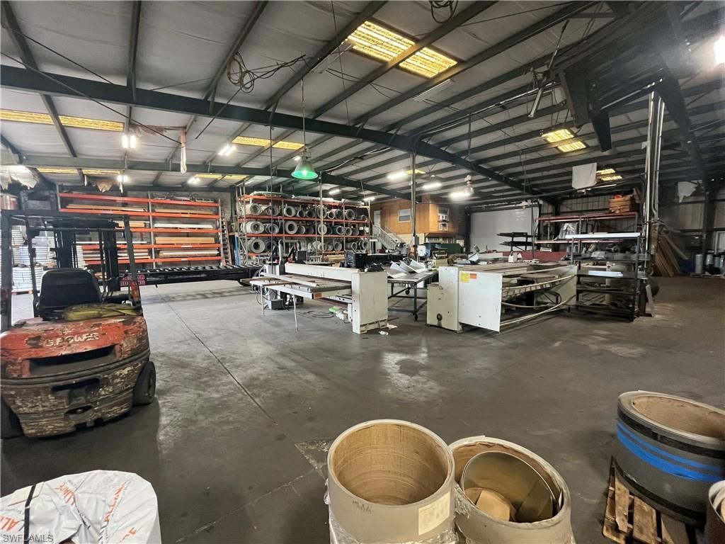 1016 SE 12th Ave, Cape Coral, FL 33990 Photo