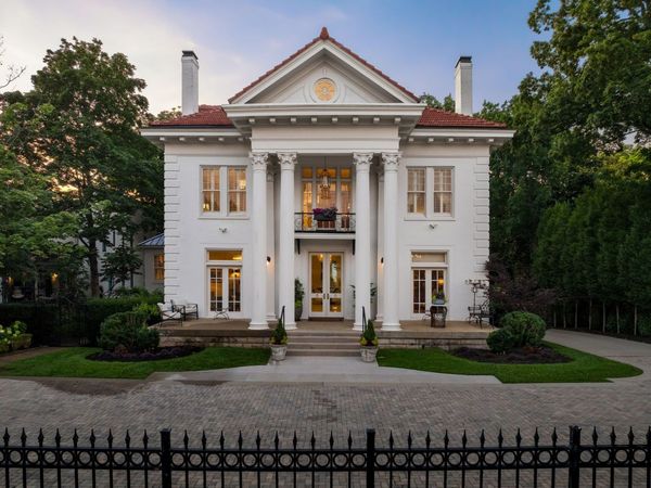 3728 West End Ave, Nashville, TN 37205