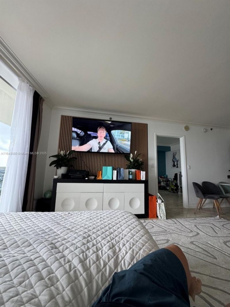 1850 S Ocean Dr, Unit 3809, Hallandale Beach, FL 33009 Photo