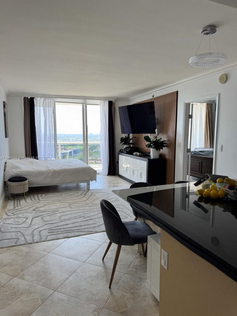 1850 S Ocean Dr, Unit 3809, Hallandale Beach, FL 33009 Photo