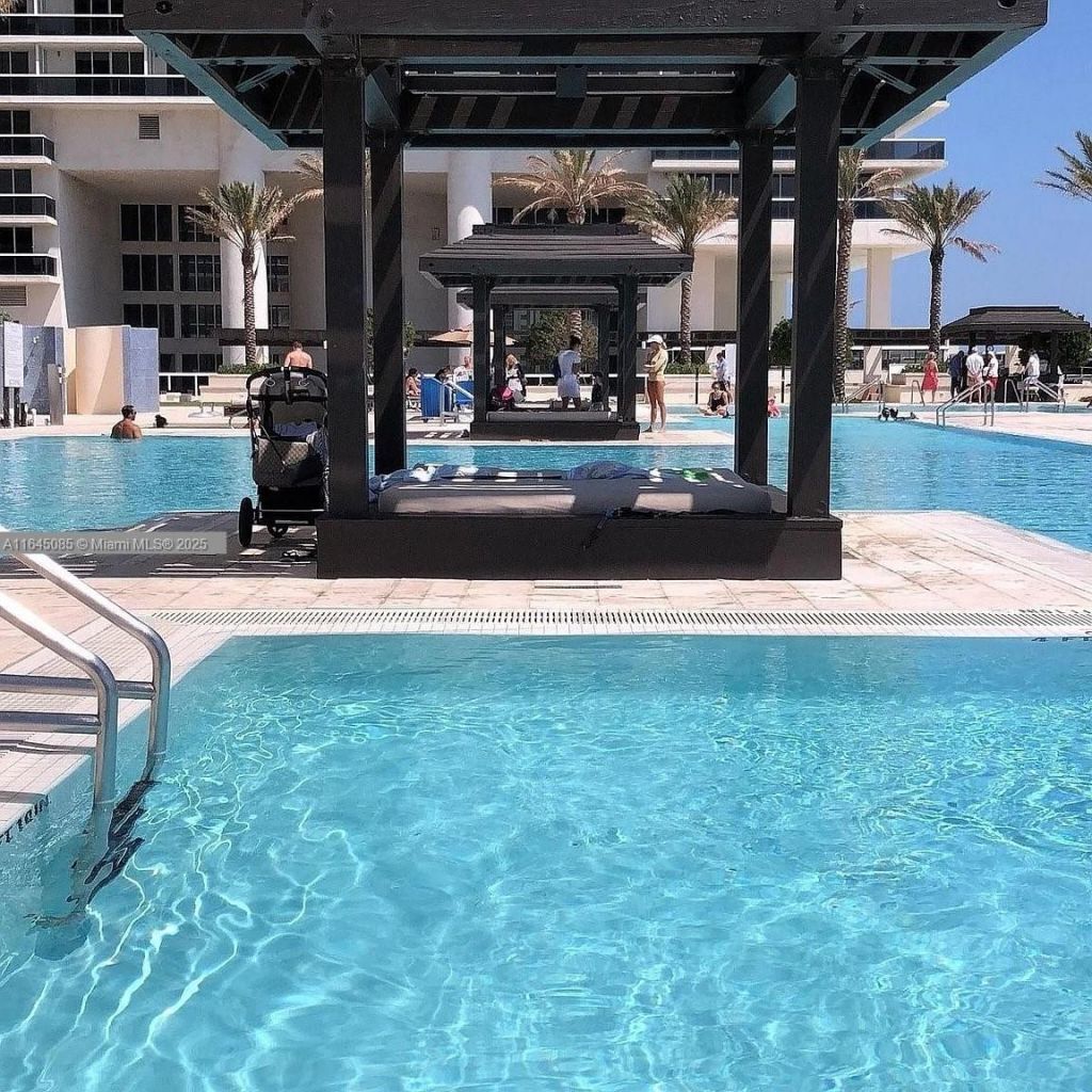 1850 S Ocean Dr, Unit 3809, Hallandale Beach, FL 33009 Photo