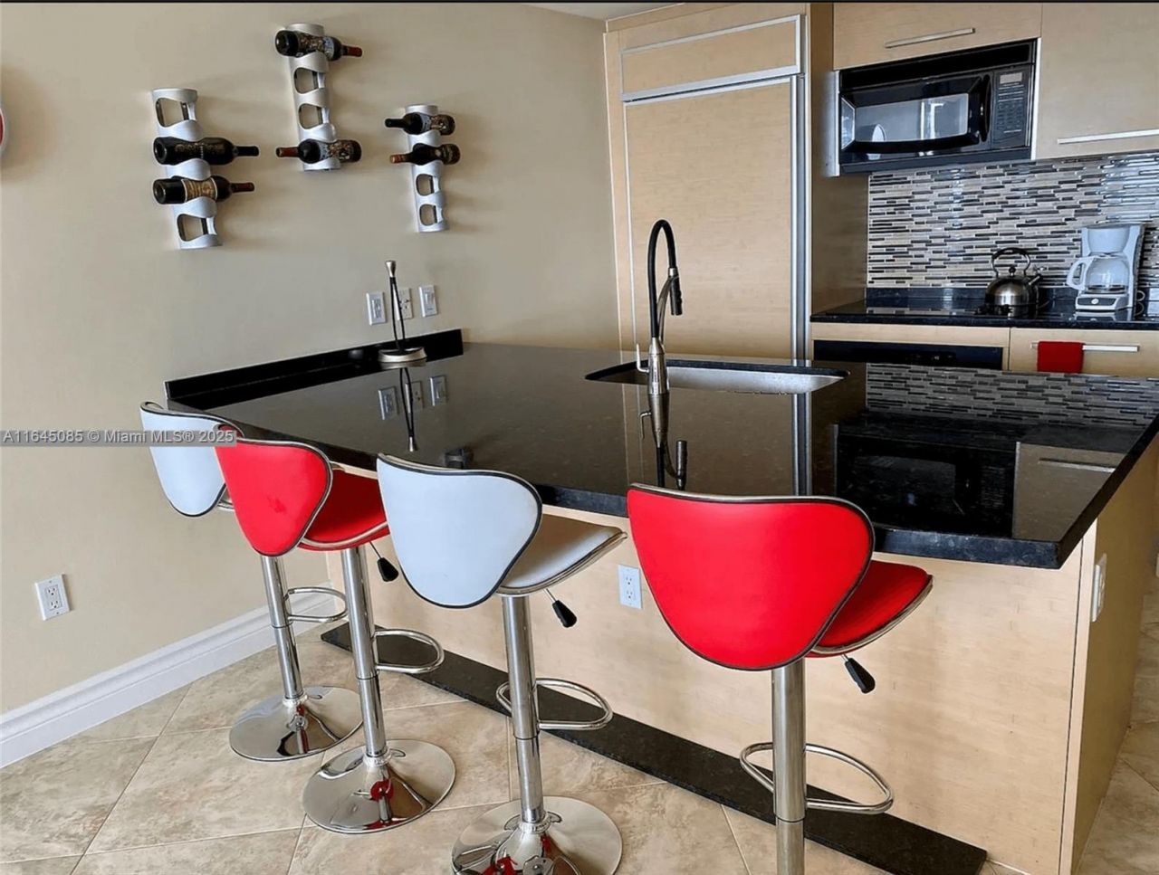 1850 S Ocean Dr, Unit 3809, Hallandale Beach, FL 33009 Photo