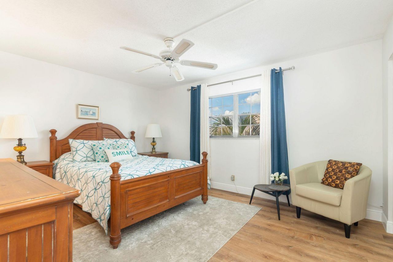 907 Marina Drive, Unit 310, North Palm Beach, FL 33408 Photo