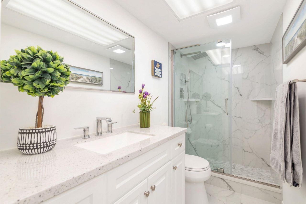 907 Marina Drive, Unit 310, North Palm Beach, FL 33408 Photo