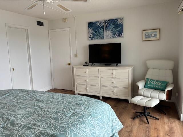 907 Marina Drive, Unit 310, North Palm Beach, FL 33408 Photo