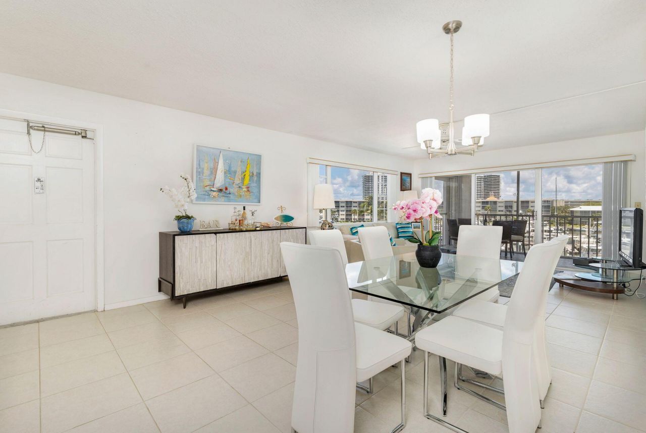 907 Marina Drive, Unit 310, North Palm Beach, FL 33408 Photo