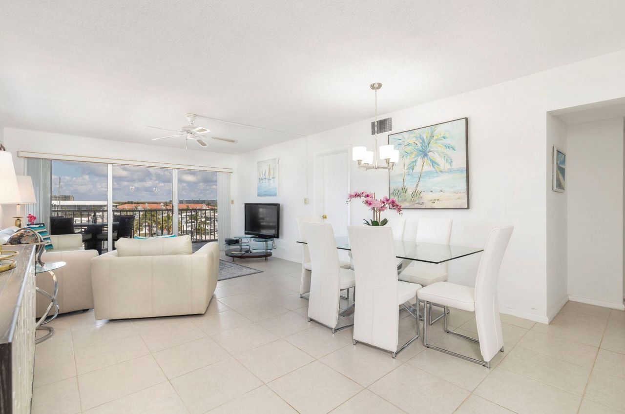 907 Marina Drive, Unit 310, North Palm Beach, FL 33408 Photo