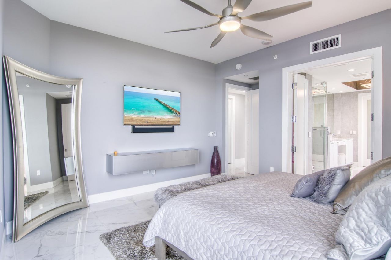 1 Water Club Way, Unit 601, North Palm Beach, FL 33408 Photo