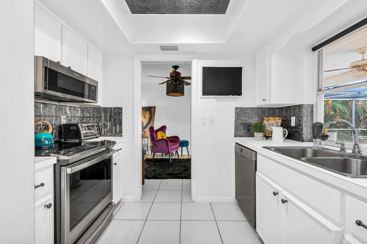 4799 NW 5th Avenue, Boca Raton, FL 33431 Photo