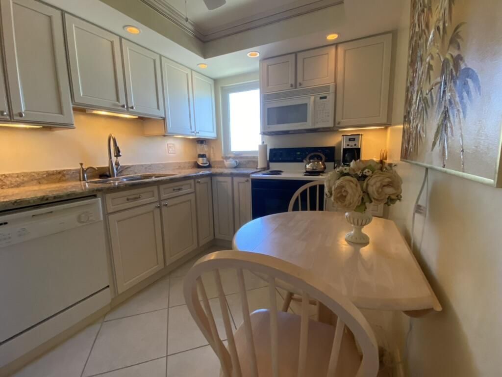 3221 S Ocean Boulevard, Unit 901, Highland Beach, FL 33487 Photo