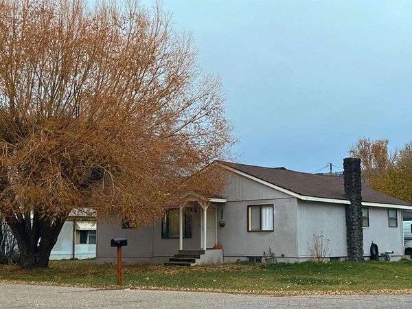 204 N 2nd E, Grace, ID 83241