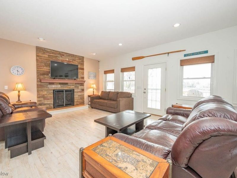 6964 Lakeview Drive, Hanoverton, OH 44423 Photo 13