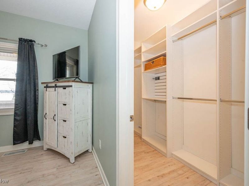 6964 Lakeview Drive, Hanoverton, OH 44423 Photo 17