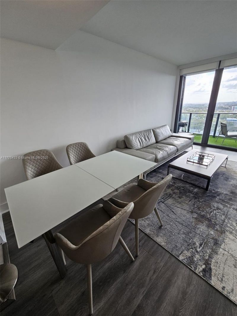 121 NE 34 St, Unit 2511, Miami, FL 33137 Photo