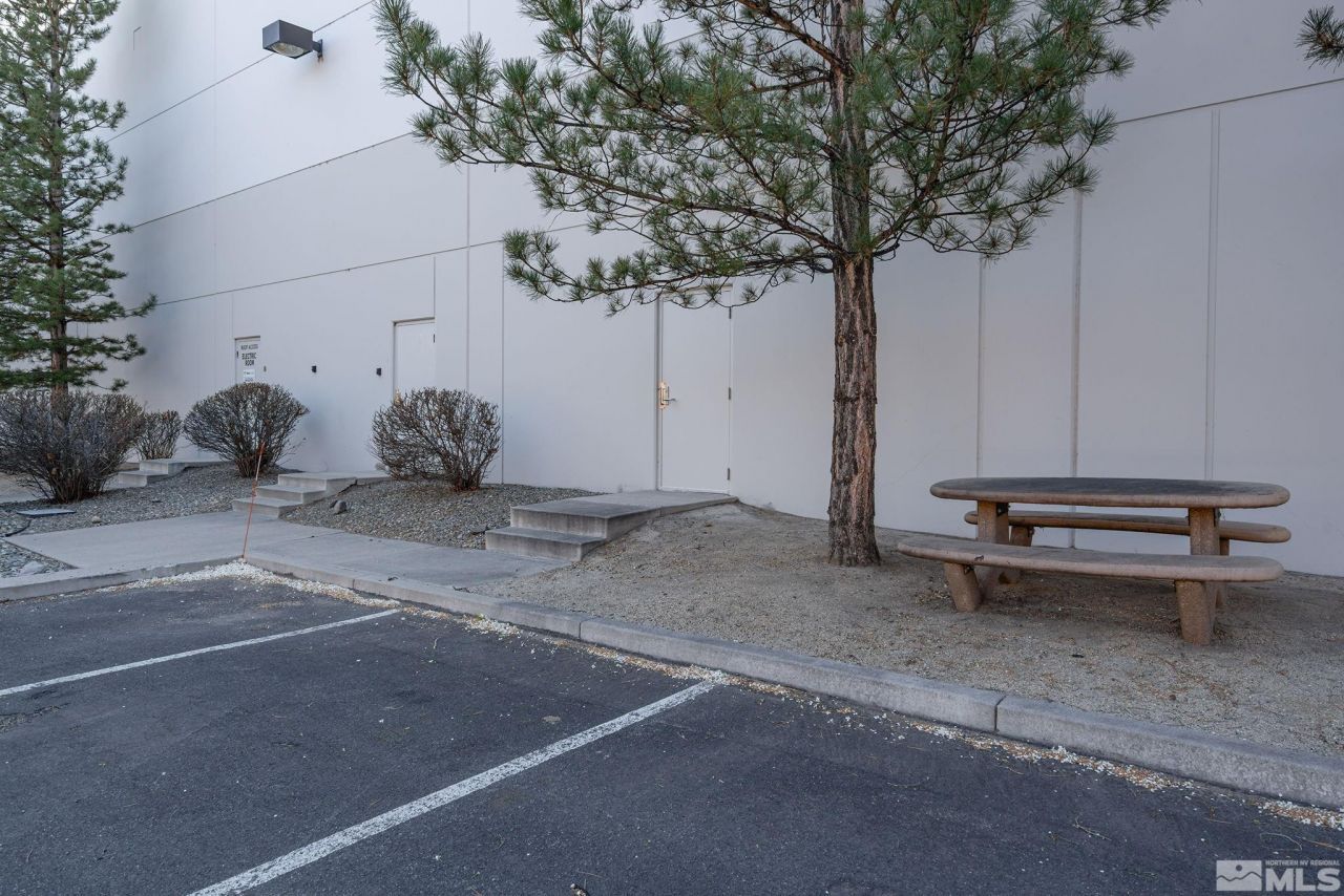 12815 Old Virginia Road, Reno, NV 89521 Photo