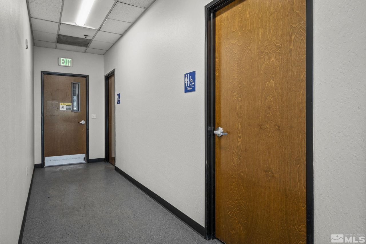 12815 Old Virginia Road, Reno, NV 89521 Photo