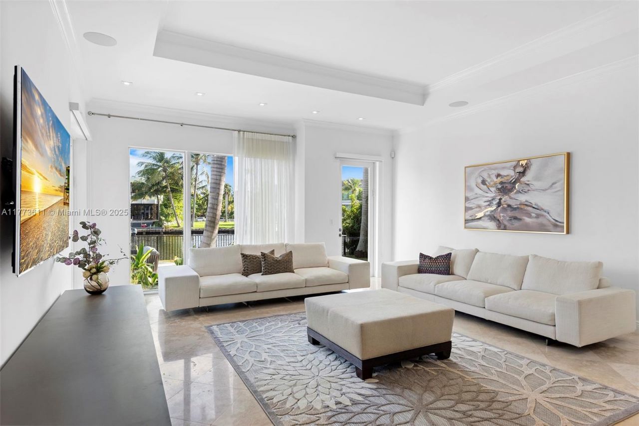 455 Centre Is, Golden Beach, FL 33160 Photo