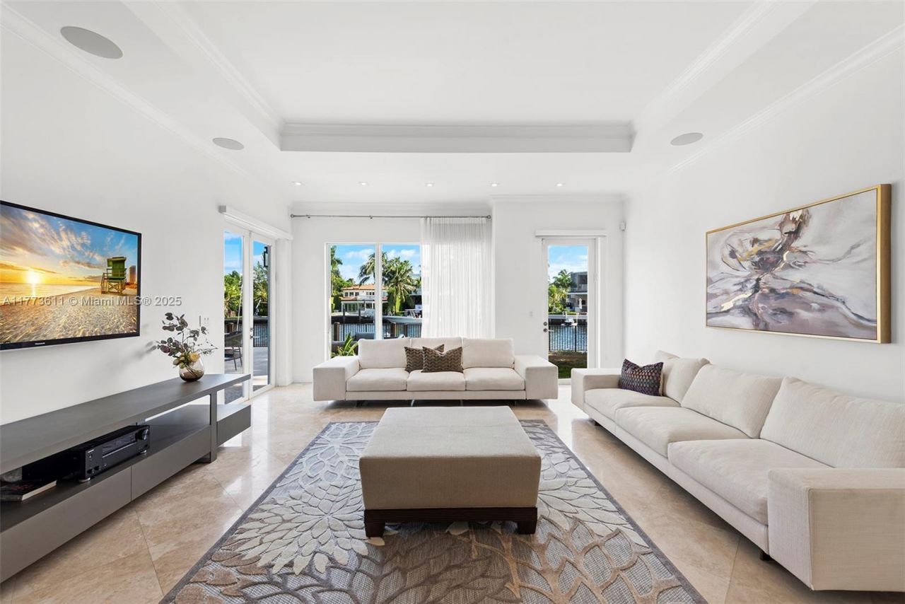 455 Centre Is, Golden Beach, FL 33160 Photo