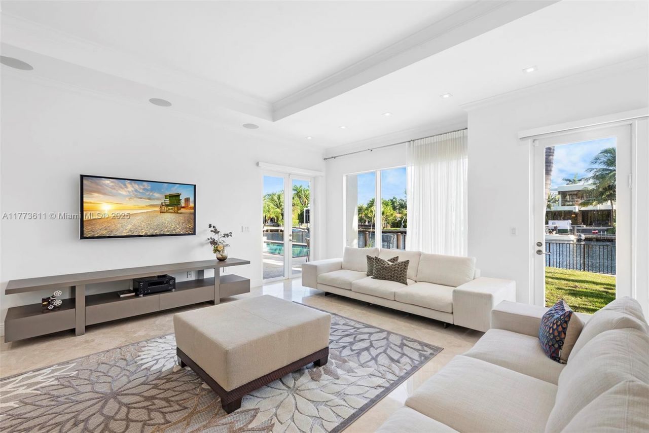 455 Centre Is, Golden Beach, FL 33160 Photo