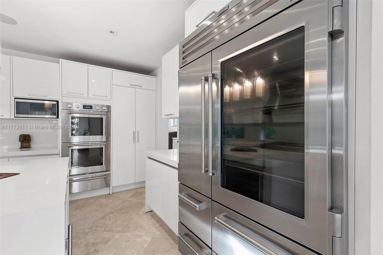 455 Centre Is, Golden Beach, FL 33160 Photo