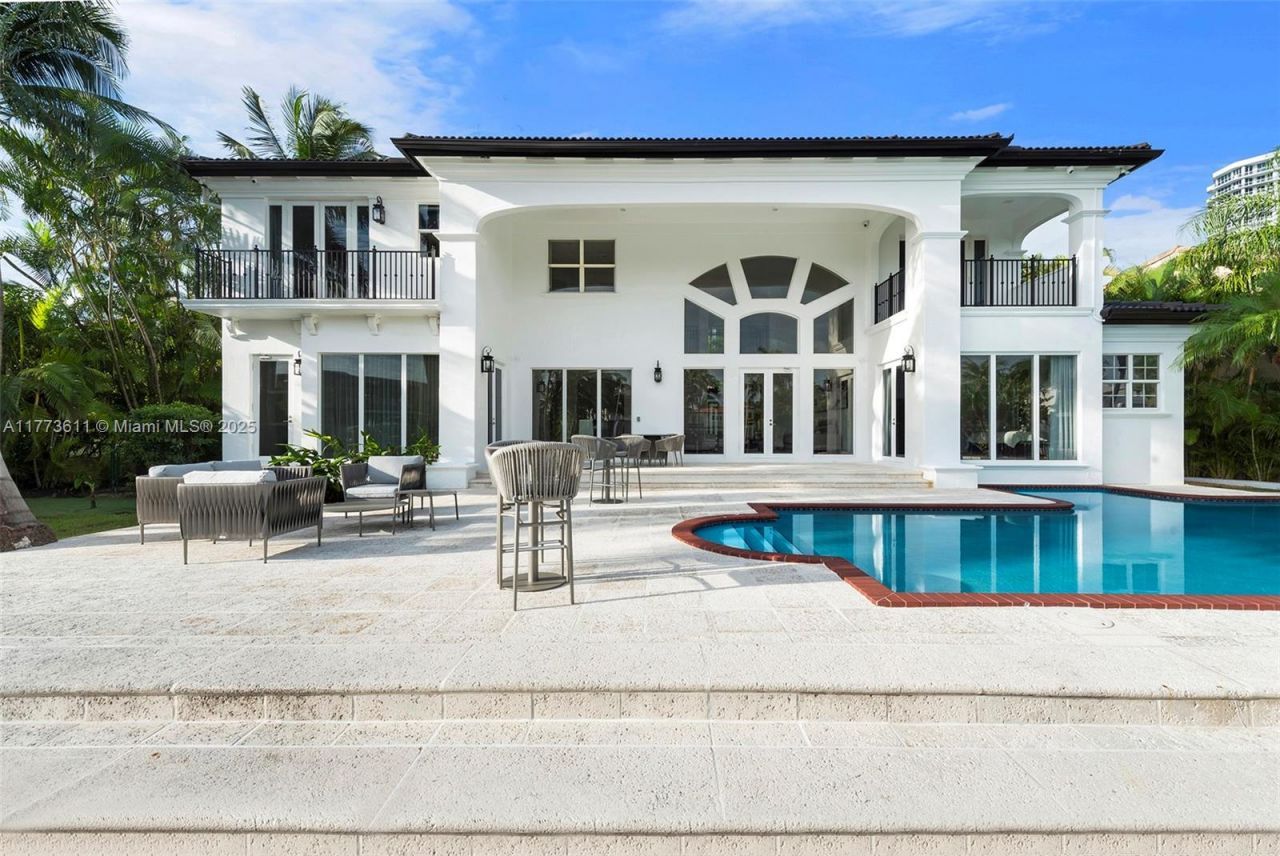 455 Centre Is, Golden Beach, FL 33160 Photo