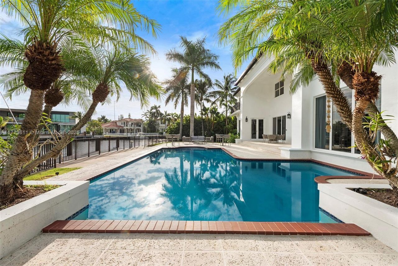 455 Centre Is, Golden Beach, FL 33160 Photo