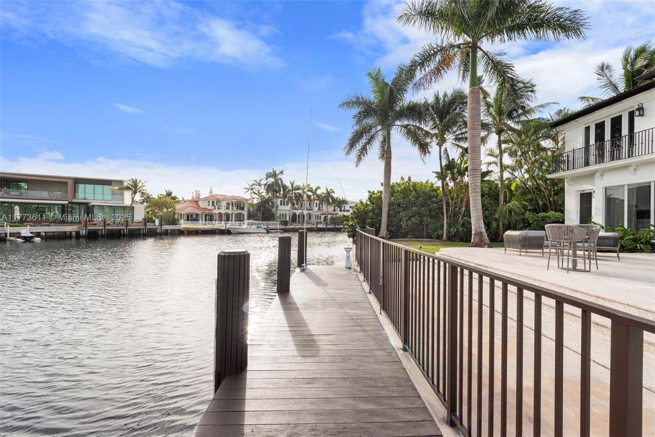 455 Centre Is, Golden Beach, FL 33160 Photo