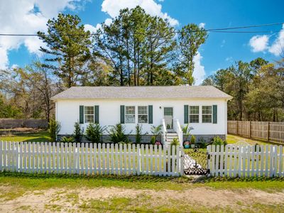 5638 Dixie Plantation Road, Hollywood, SC 29449