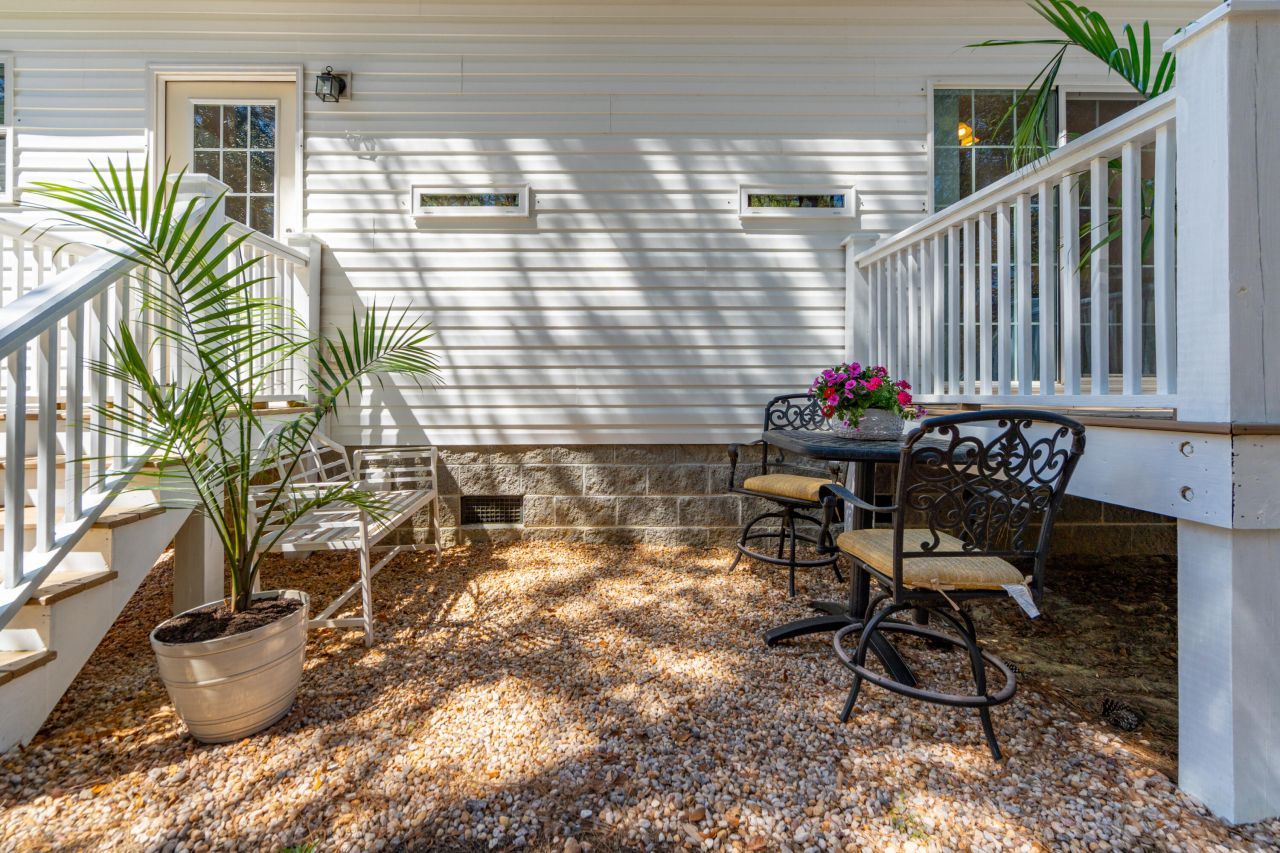 5638 Dixie Plantation Road Photo 15