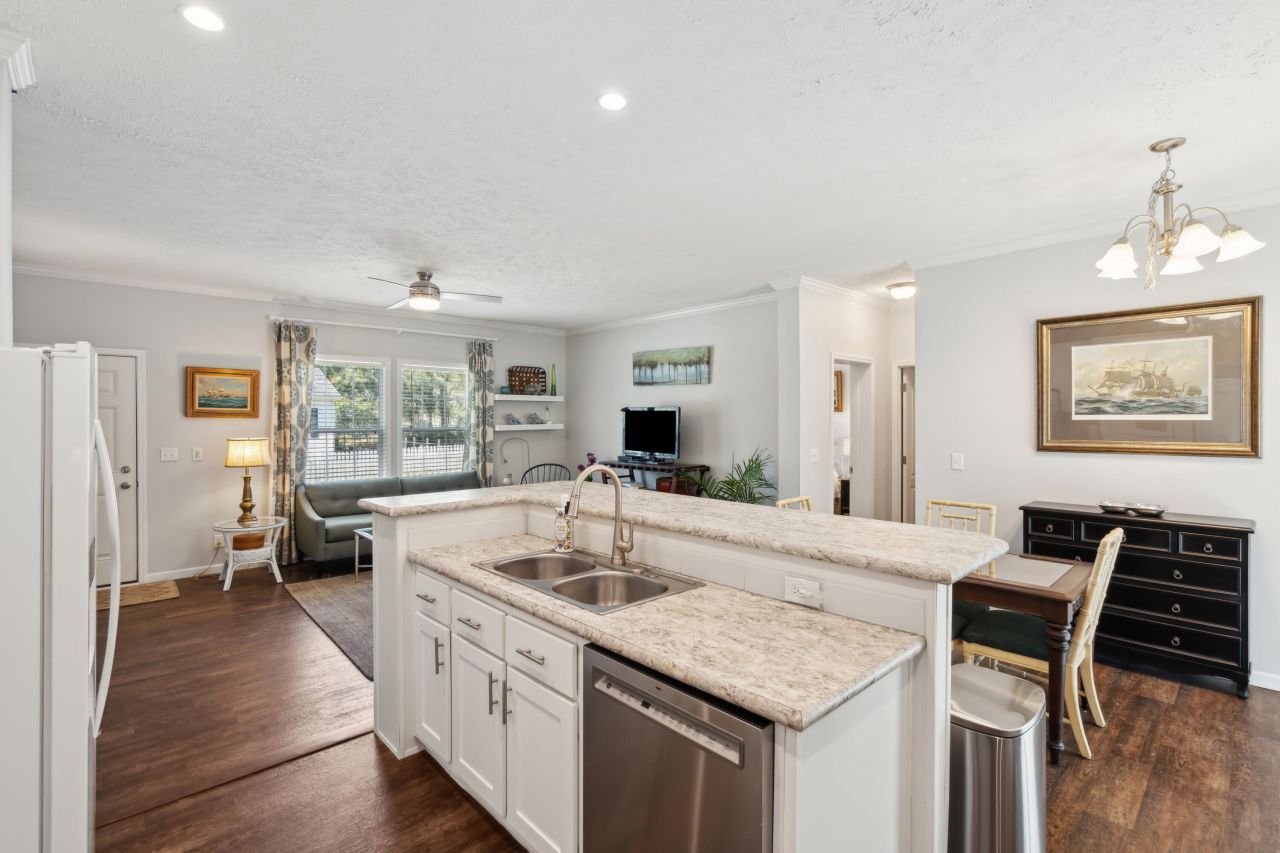 5638 Dixie Plantation Road Photo 7